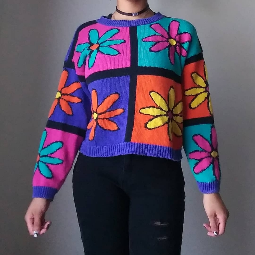 Beautiful Vintage Sweat Shirt
